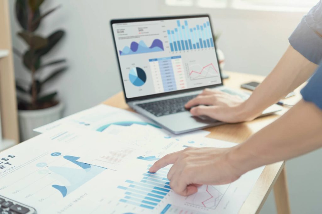 analyse consumer behavior valuable data